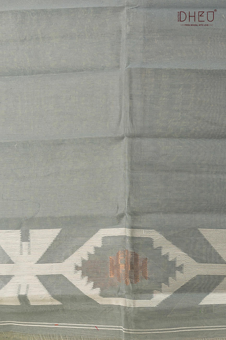 Hard Jamdani Saree