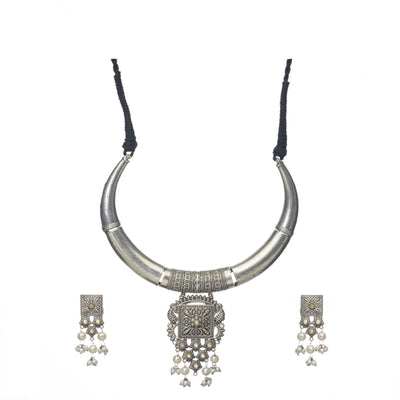 Dheu Necklace & Earrings Combo