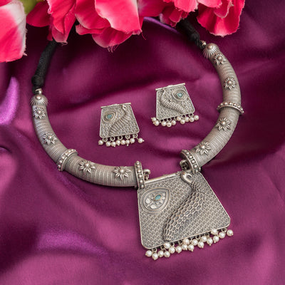 Dheu Necklace & Earrings Combo