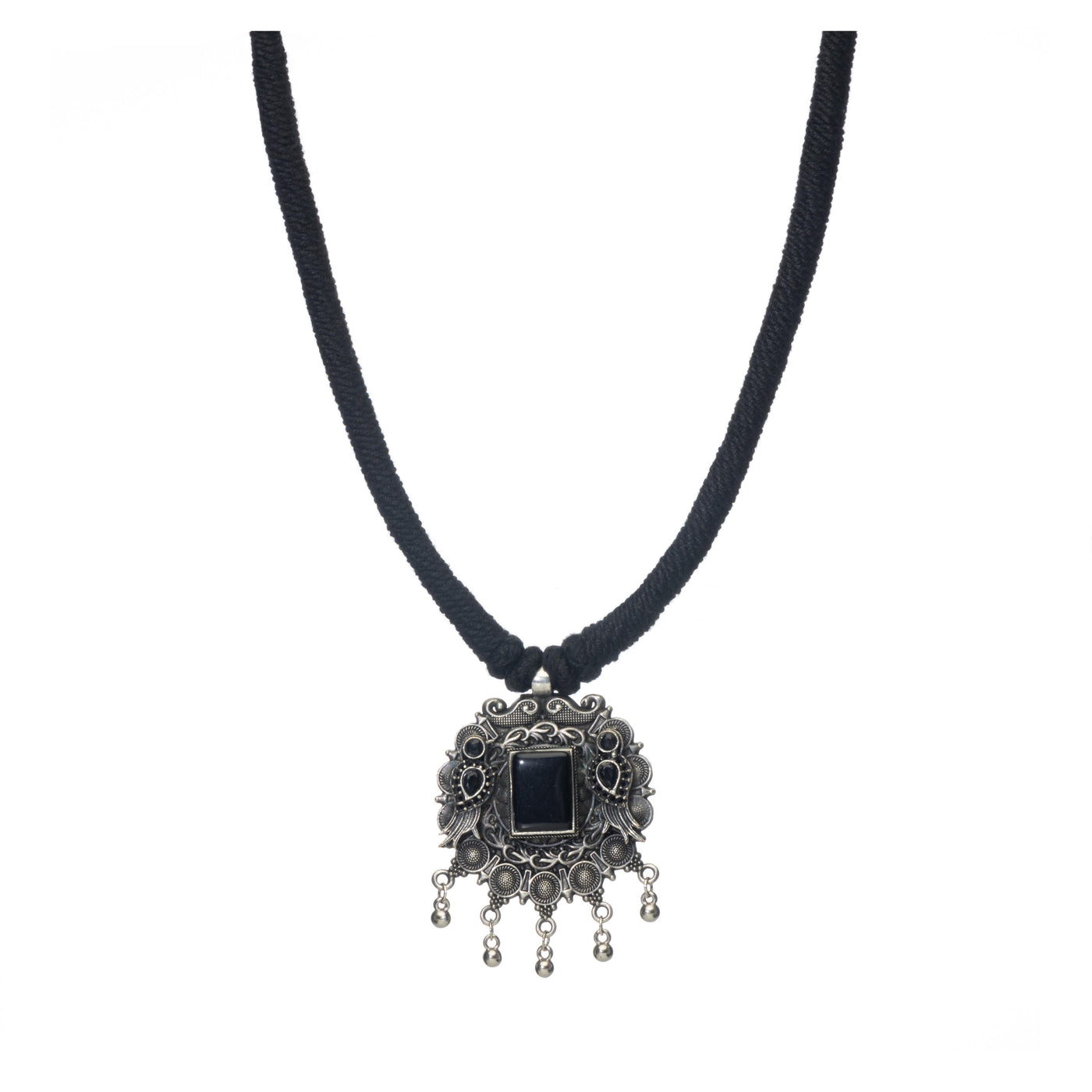Dheu Necklace