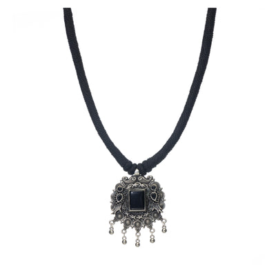 Dheu Necklace