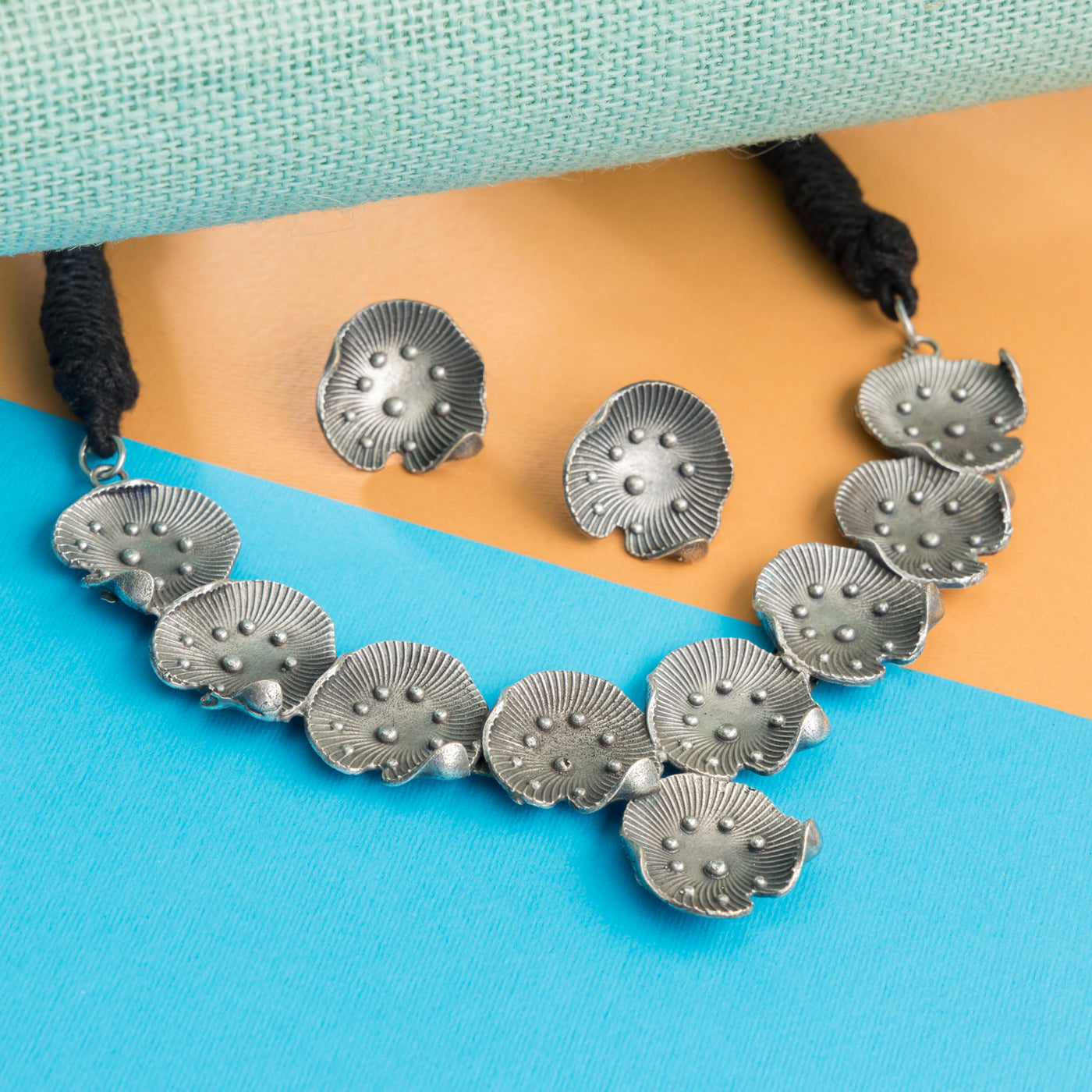 Dheu Necklace & Earrings Combo