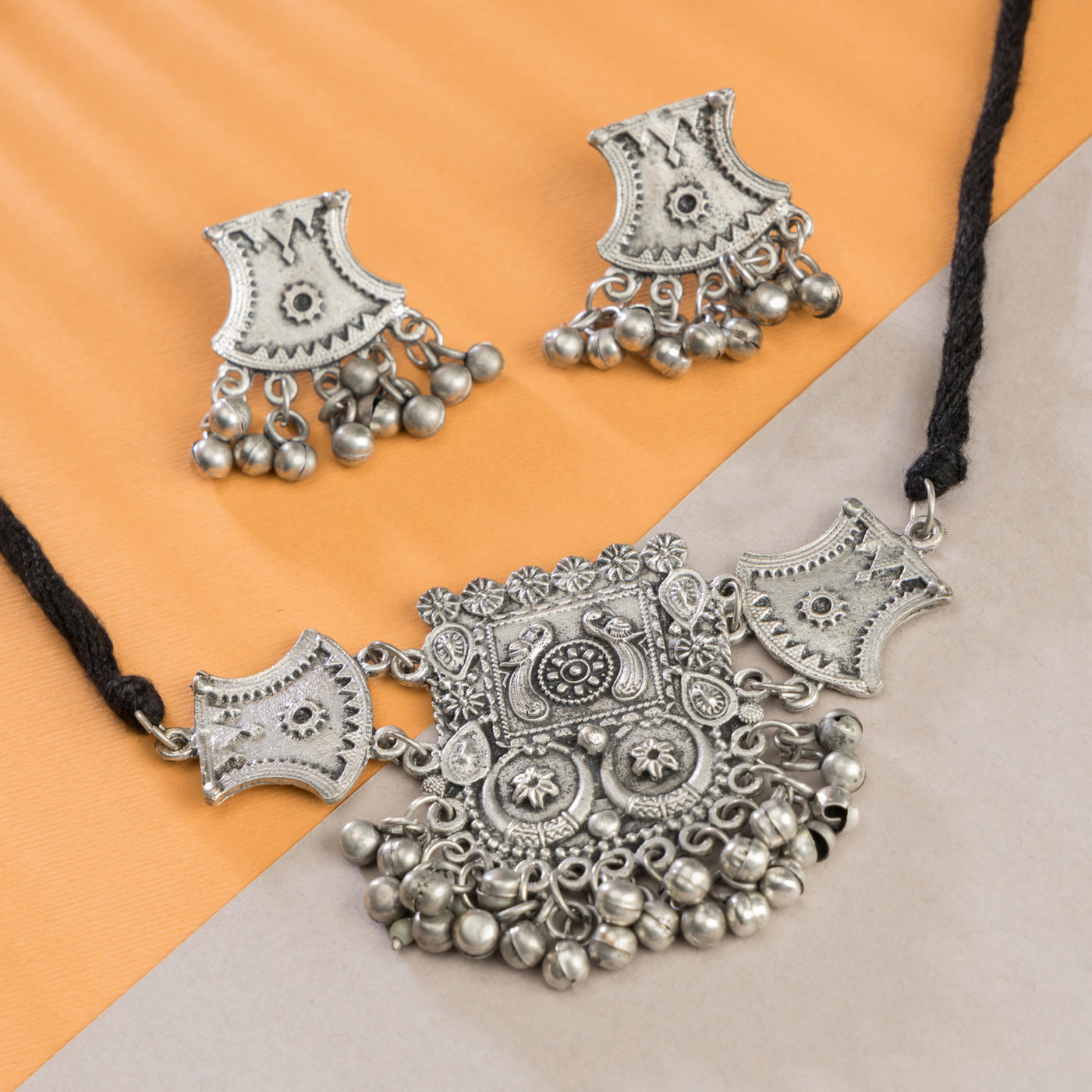 Dheu Necklace & Earrings Combo