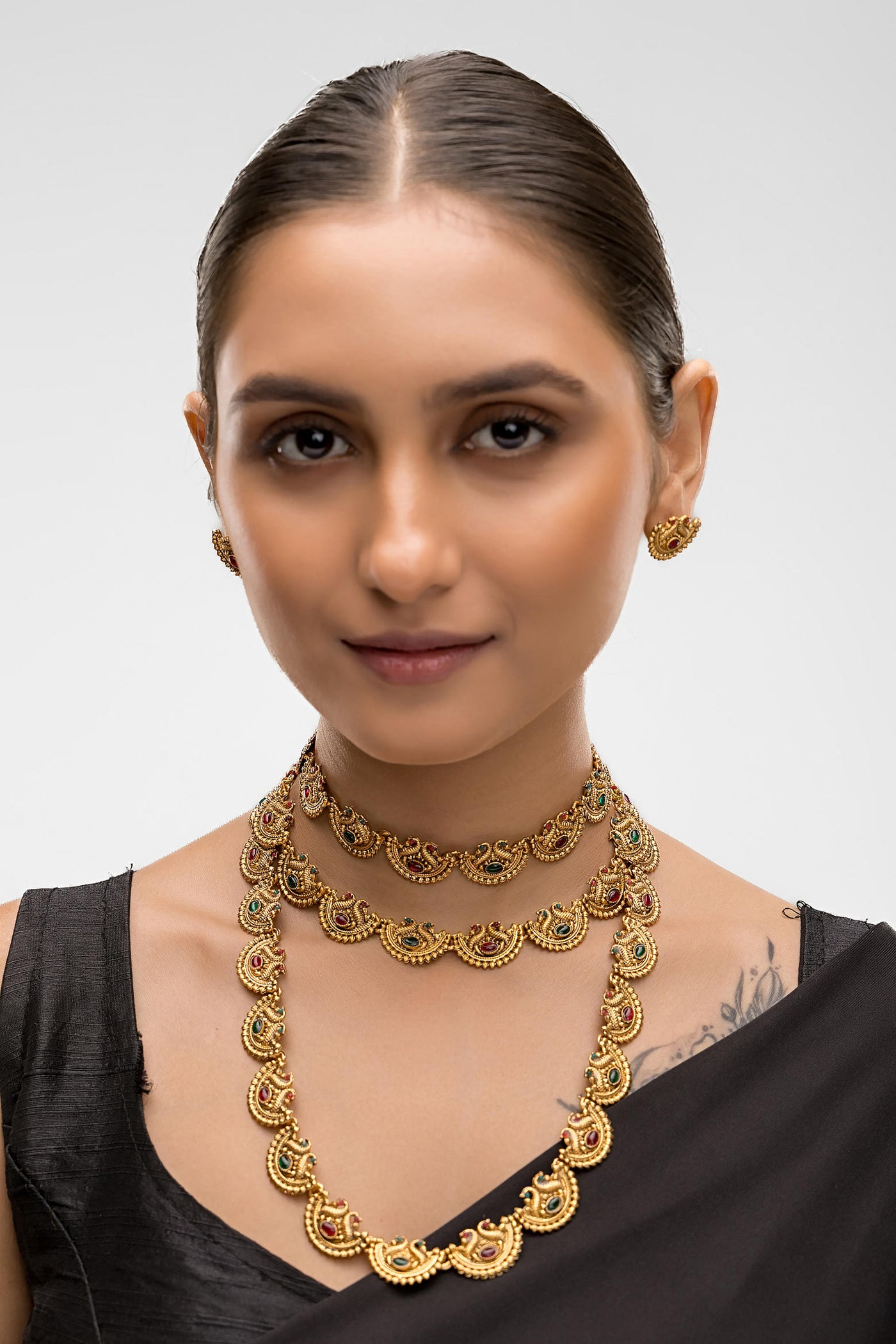 Dheu Golden Necklace & Earrings Combo