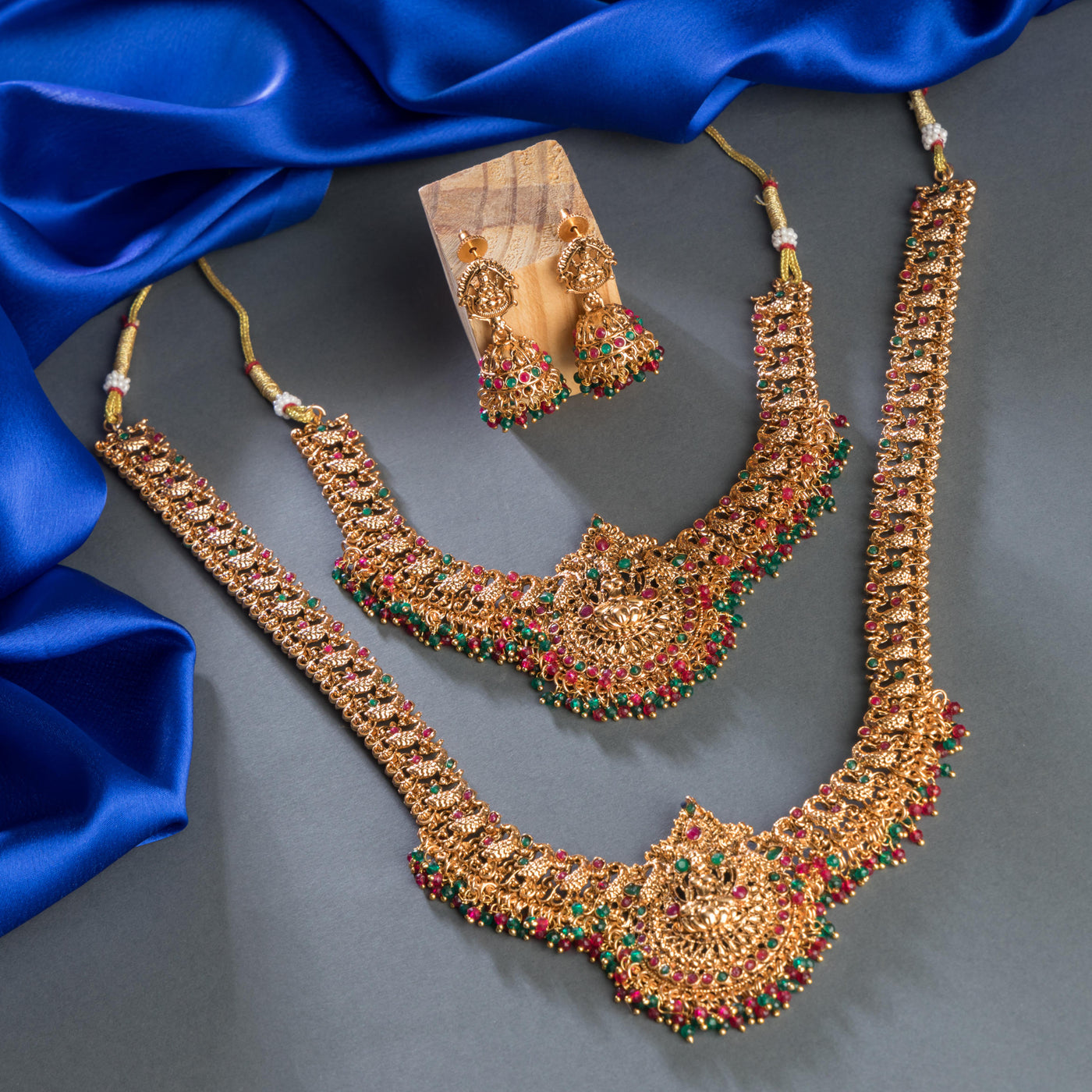 Dheu Golden Necklace & Earrings Combo