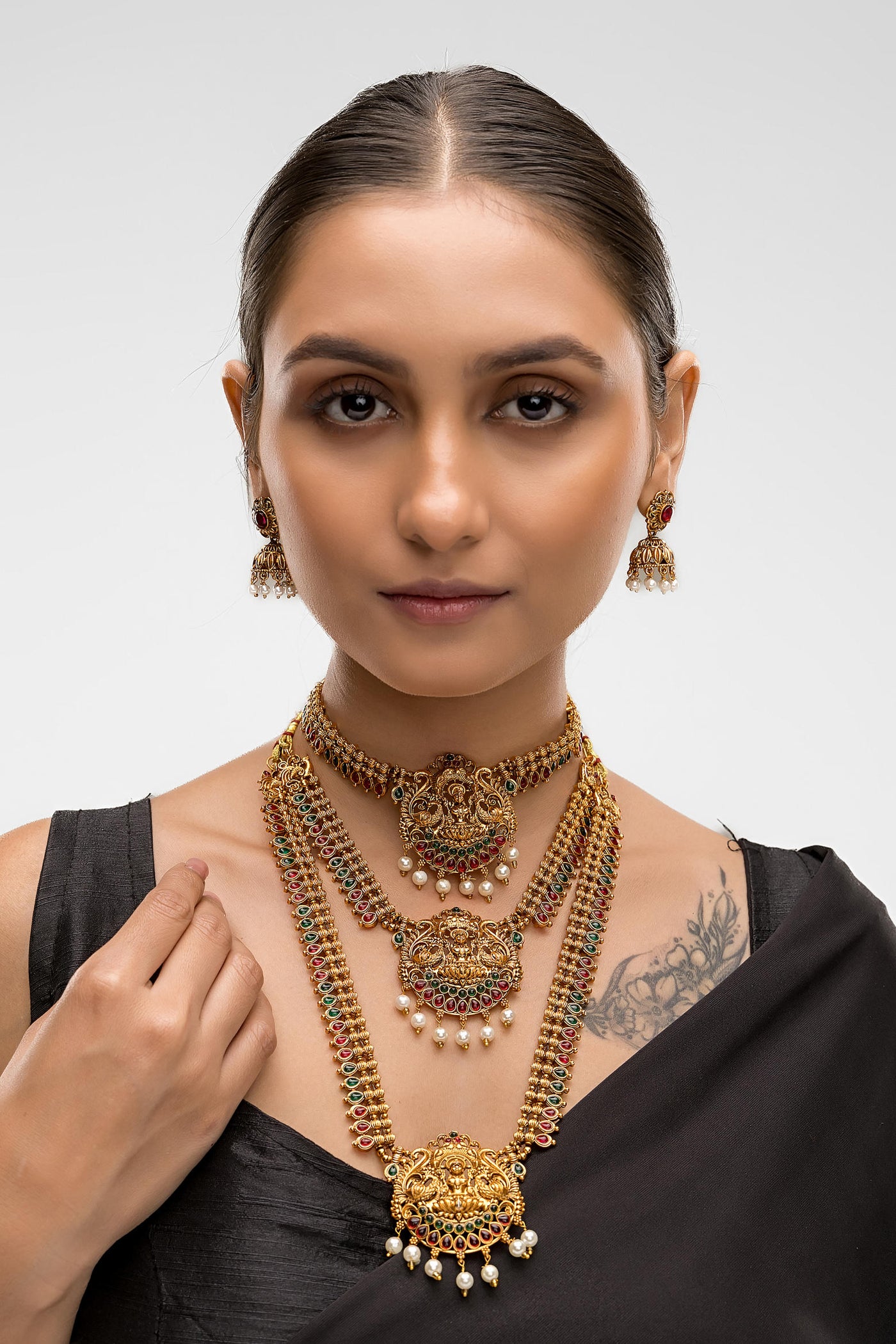 Dheu Golden Necklace & Earrings Combo