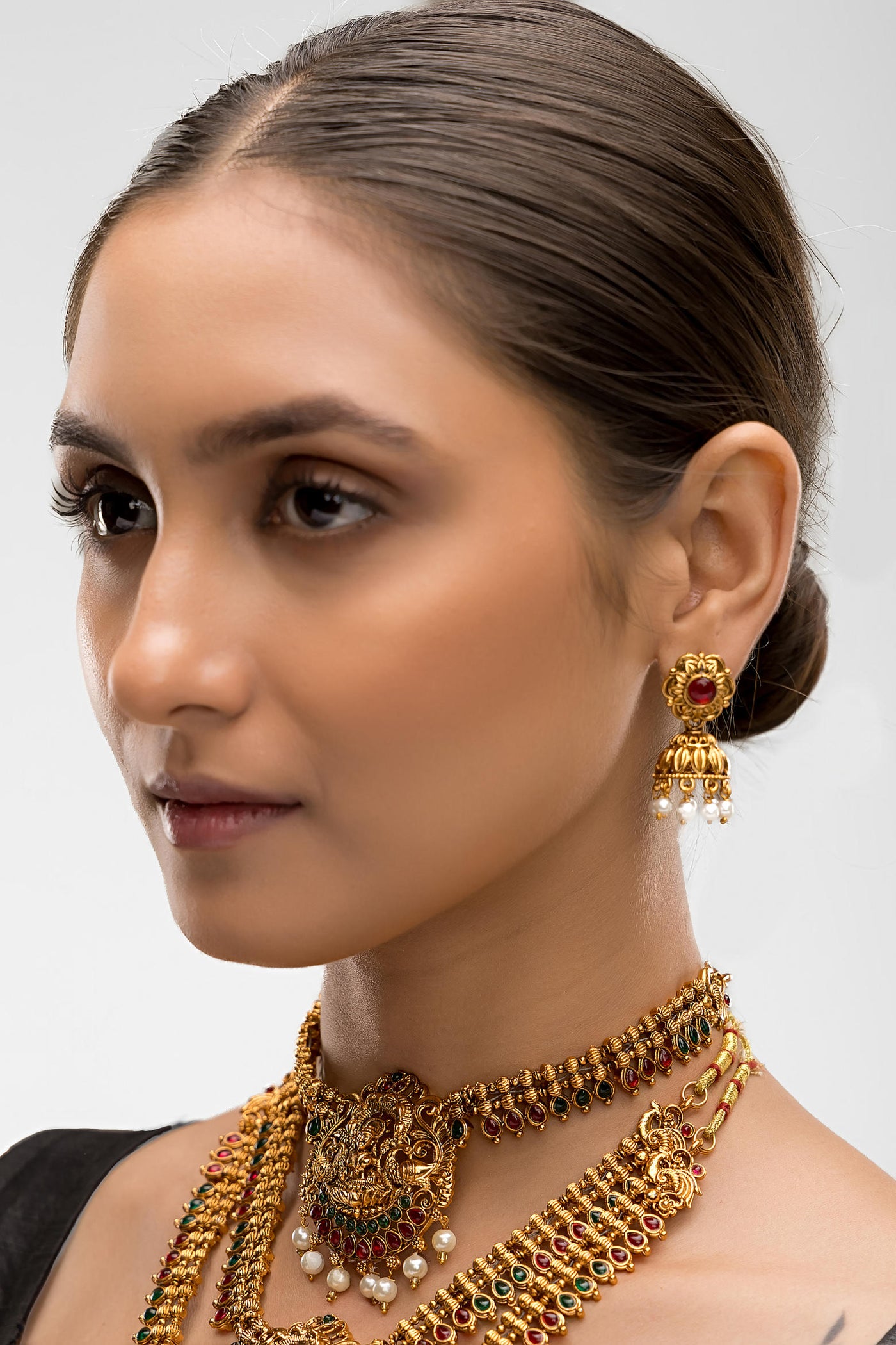 Dheu Golden Necklace & Earrings Combo