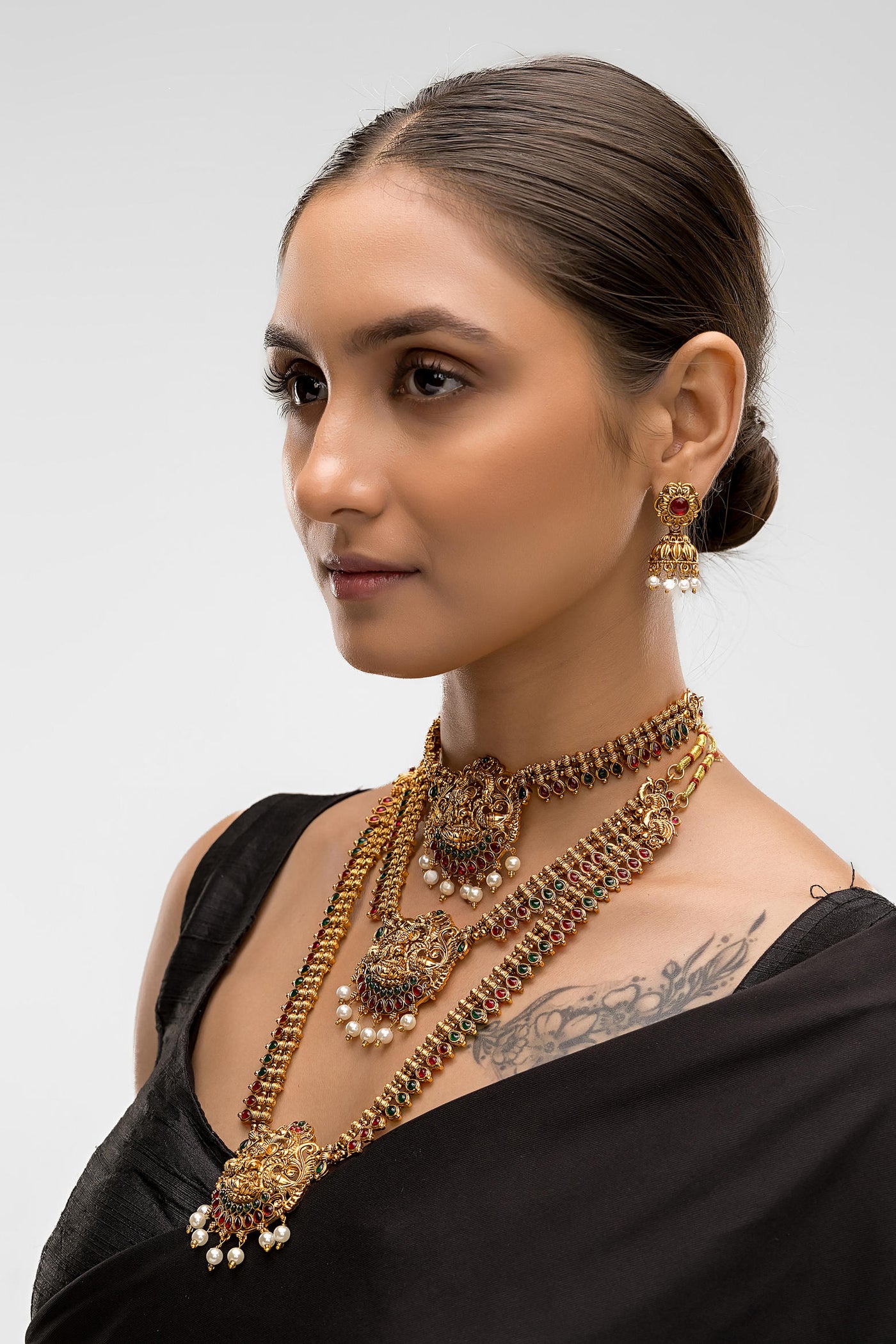 Dheu Golden Necklace & Earrings Combo