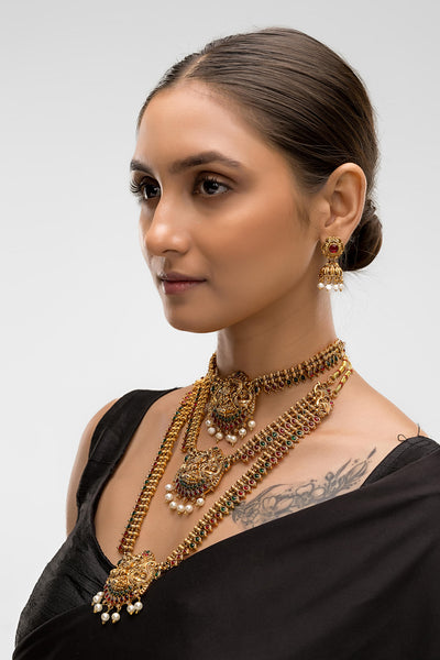 Dheu Golden Necklace & Earrings Combo