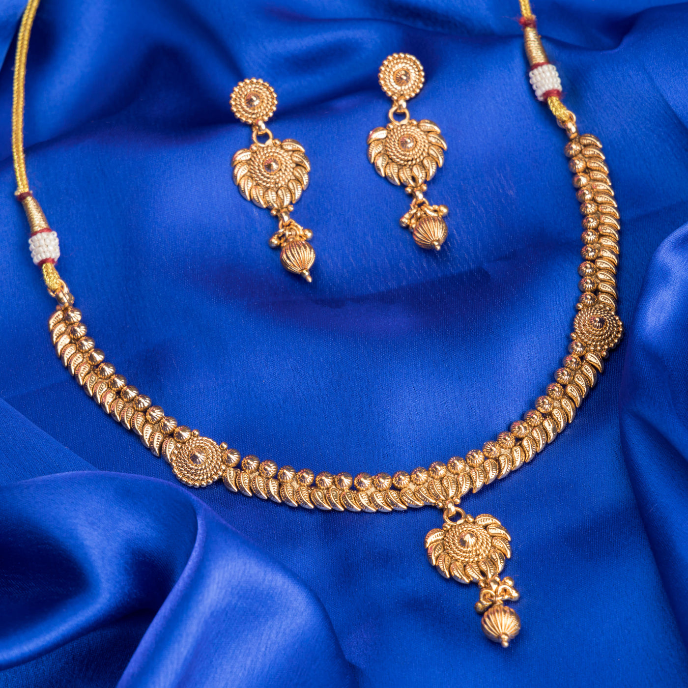 Dheu Golden Necklace & Earrings Combo