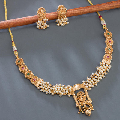 Dheu Golden Necklace & Earrings Combo