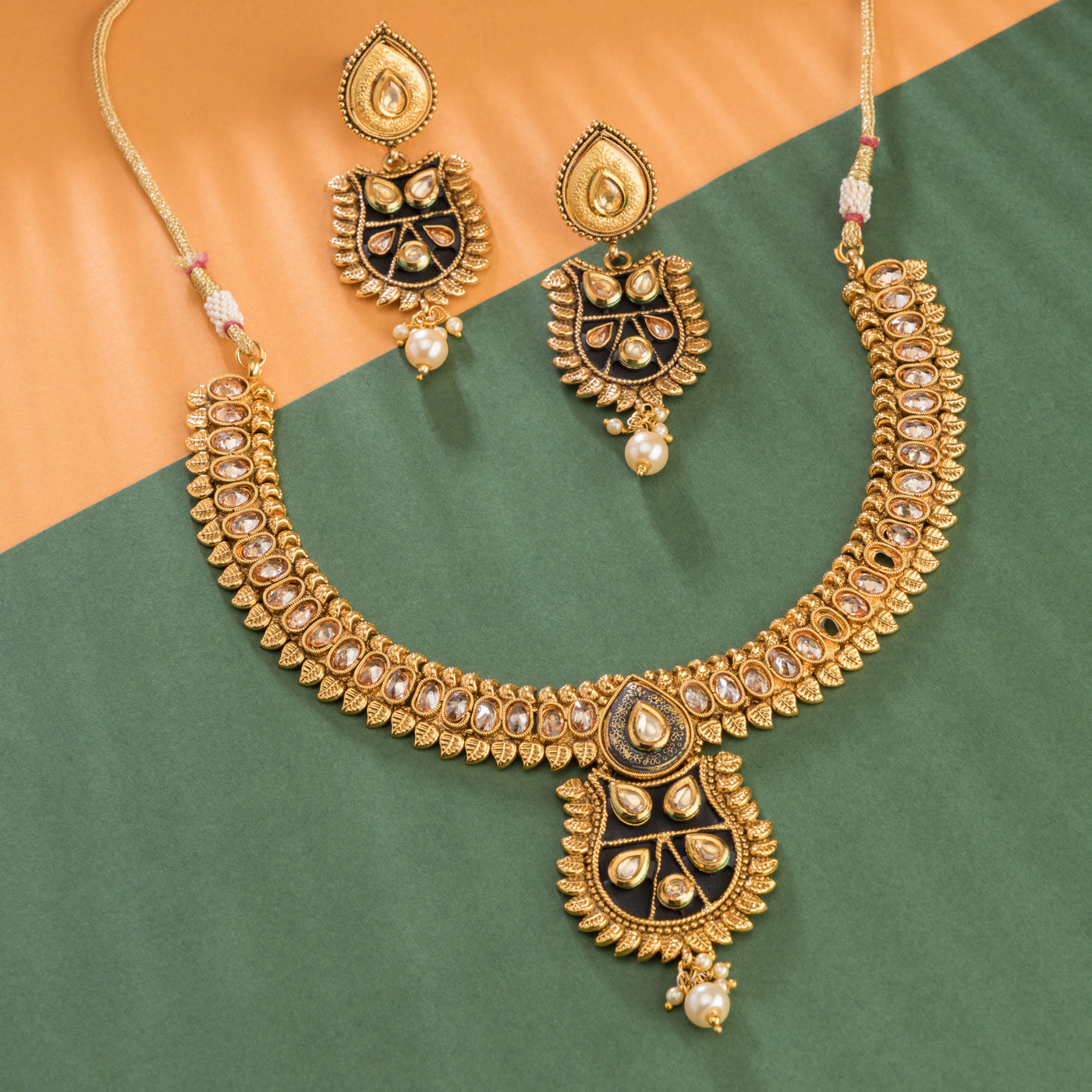 Dheu Golden Necklace & Earrings Combo