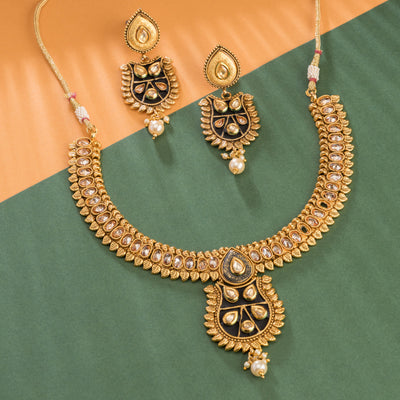 Dheu Golden Necklace & Earrings Combo