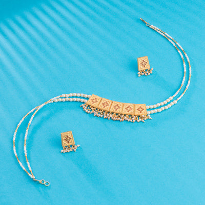 Dheu Golden Necklace & Earrings Combo