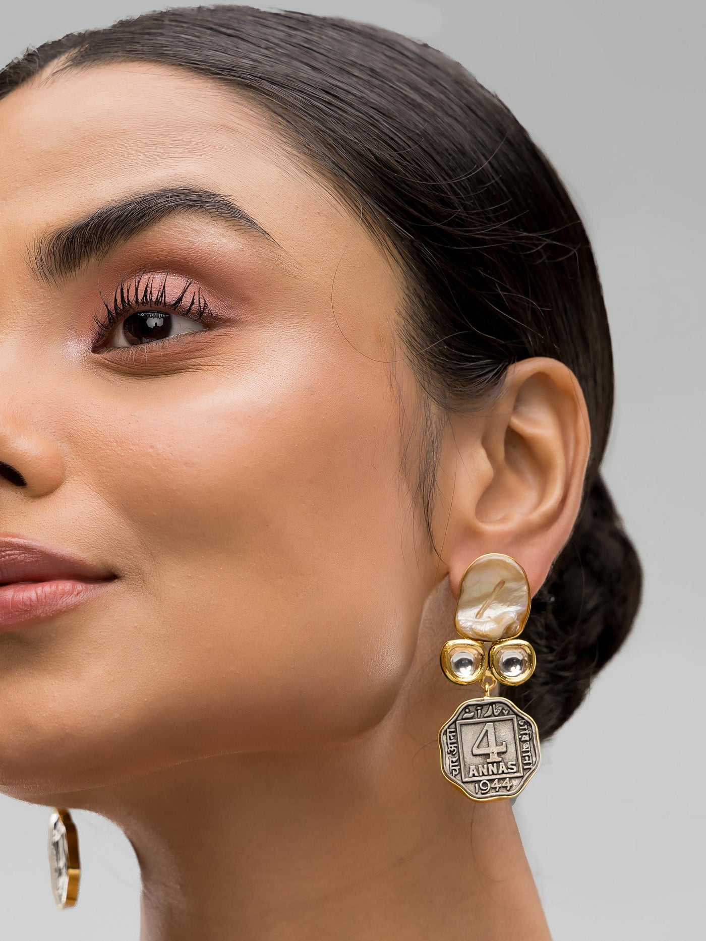 Dheu Golden Necklace & Earrings Combo