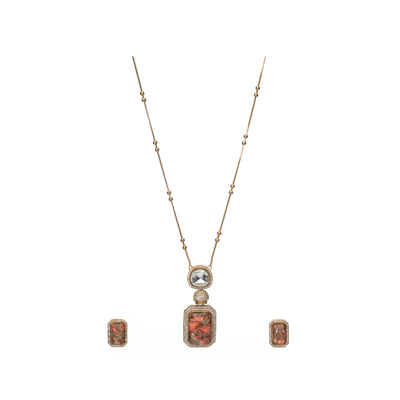 Dheu Golden Pendant Necklace Set