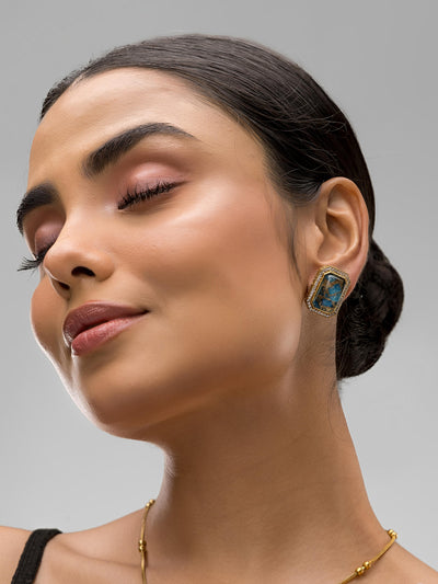 Dheu Golden Pendant Necklace Set