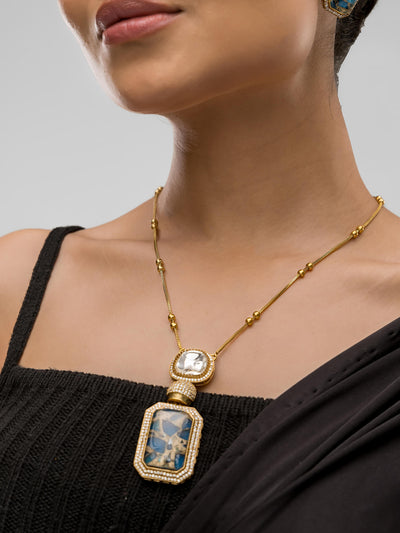 Dheu Golden Pendant Necklace Set