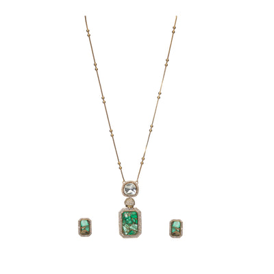 Dheu Golden Pendant Necklace Set