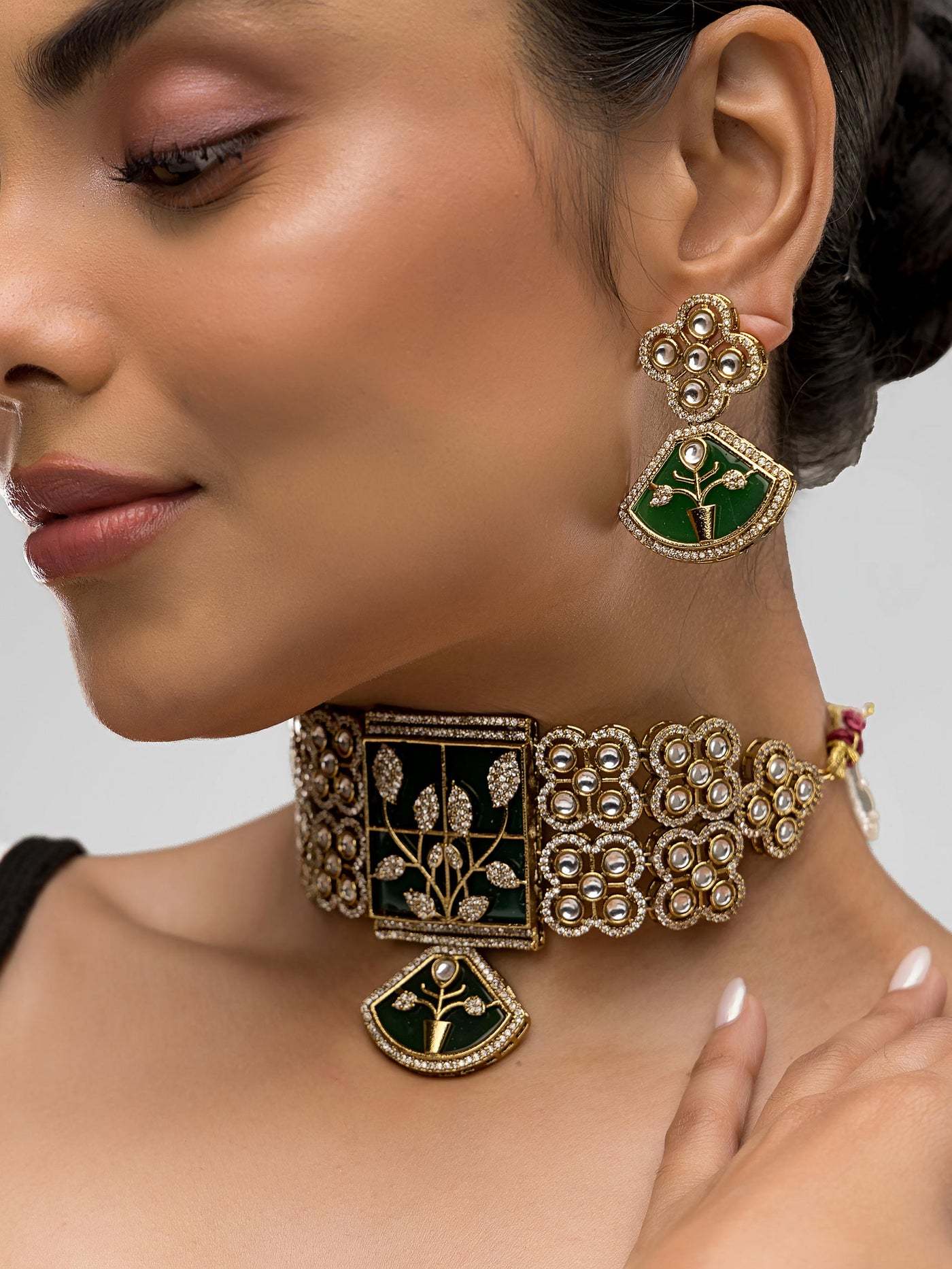 Dheu Designer Necklace & Earrings Combo