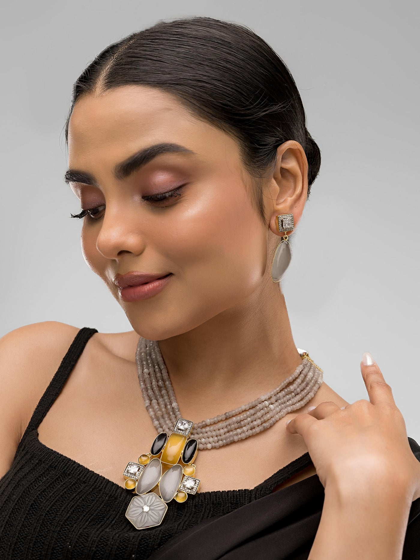 Dheu Designer Necklace & Earrings Combo