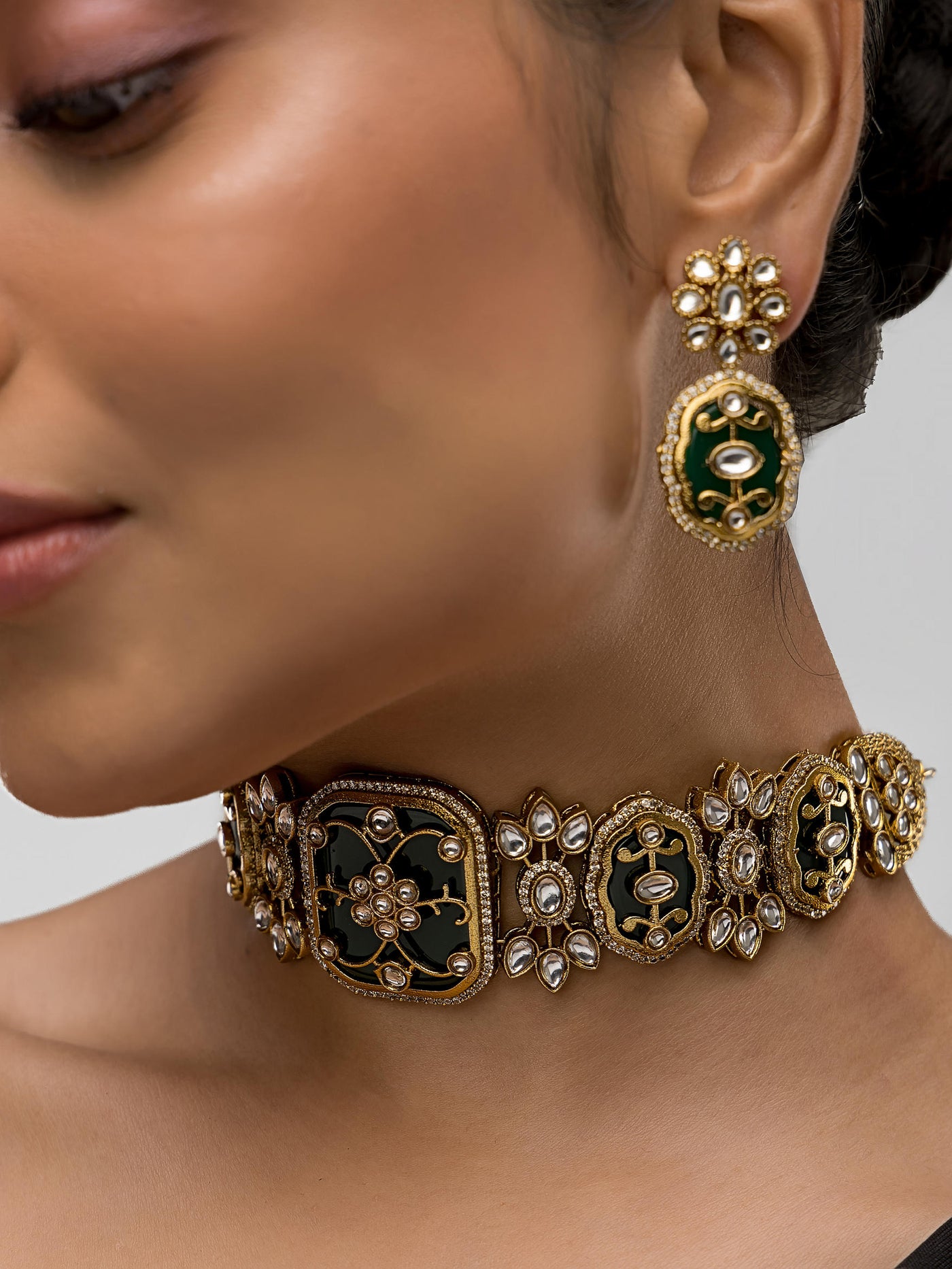 Dheu Designer Necklace & Earrings Combo