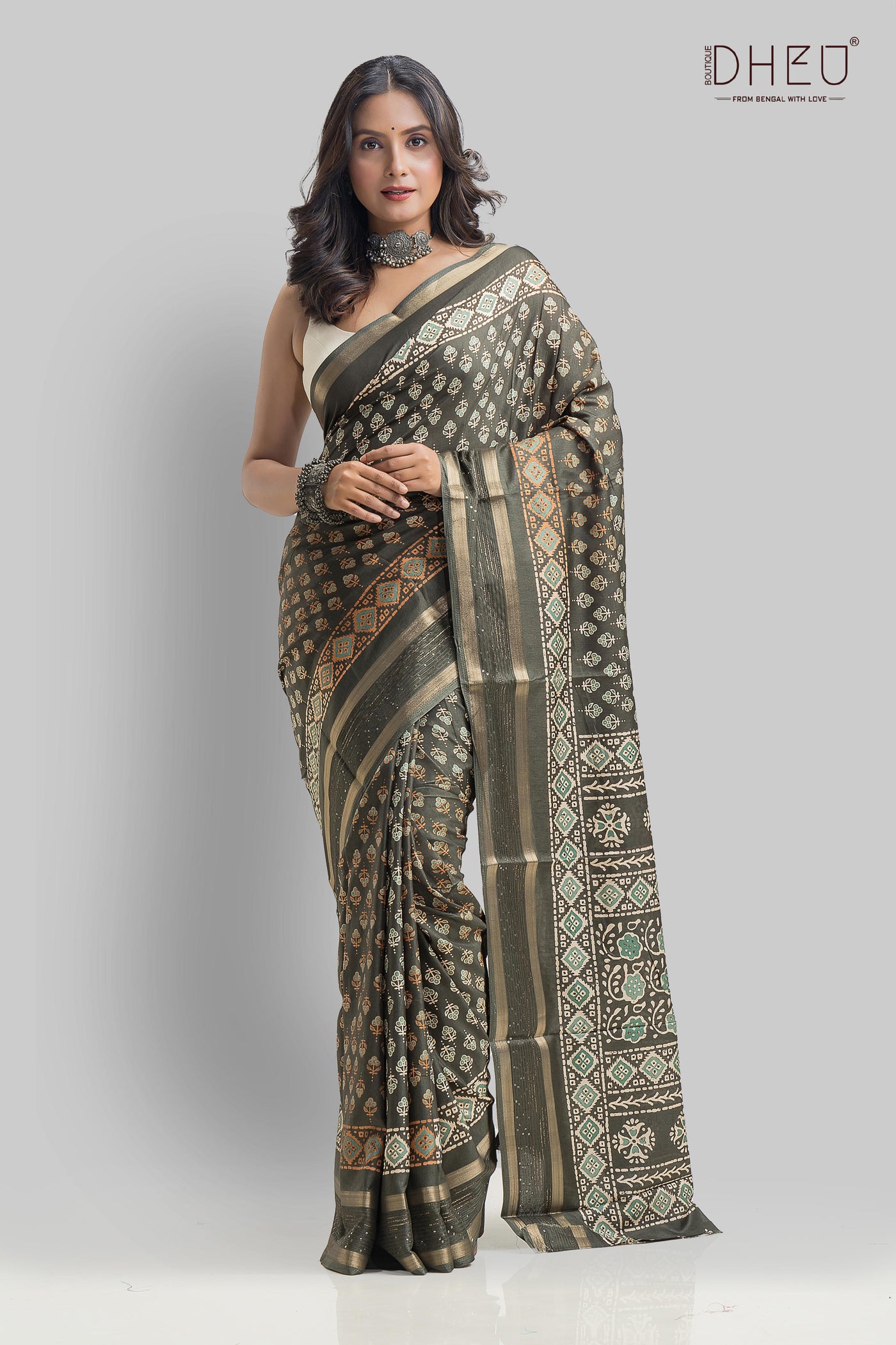 Designer Handloom Cotton with Ajrakh print saree at lowest price at dheu.in