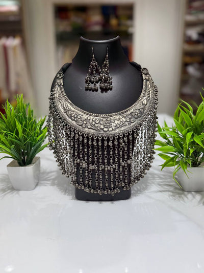 Oxidized German Silver Neckwear Set