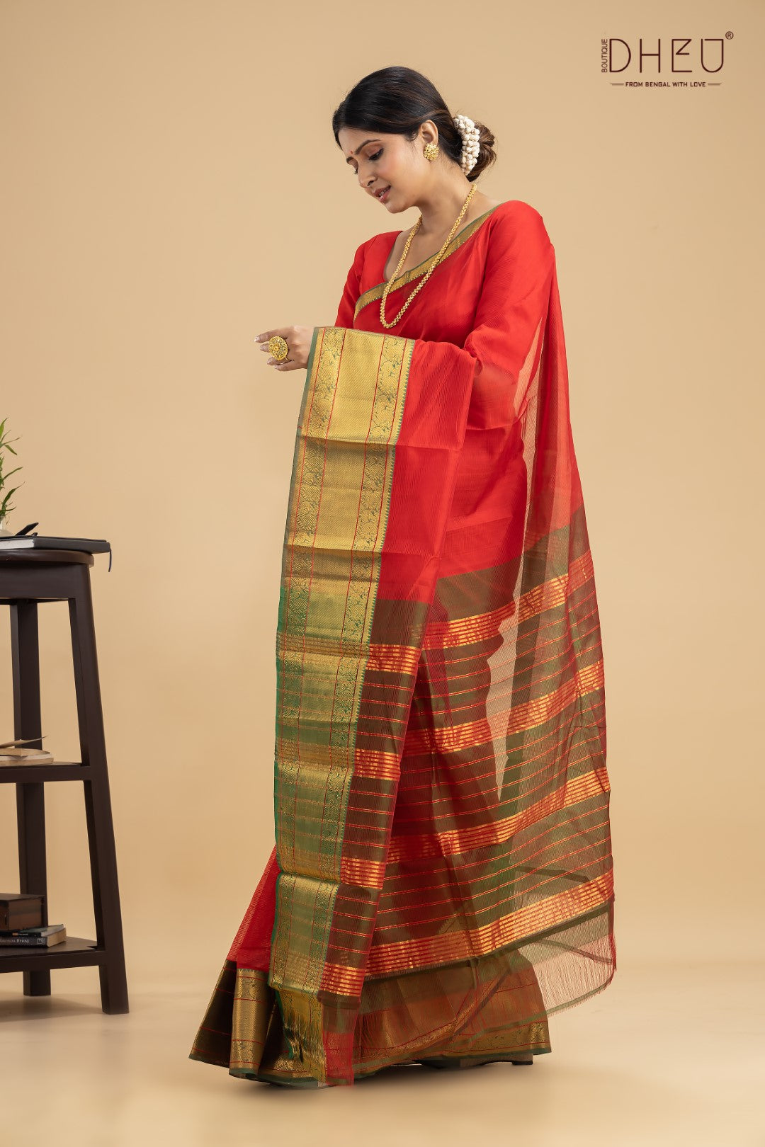 Scarlet tanager-Maheswari Silk Saree