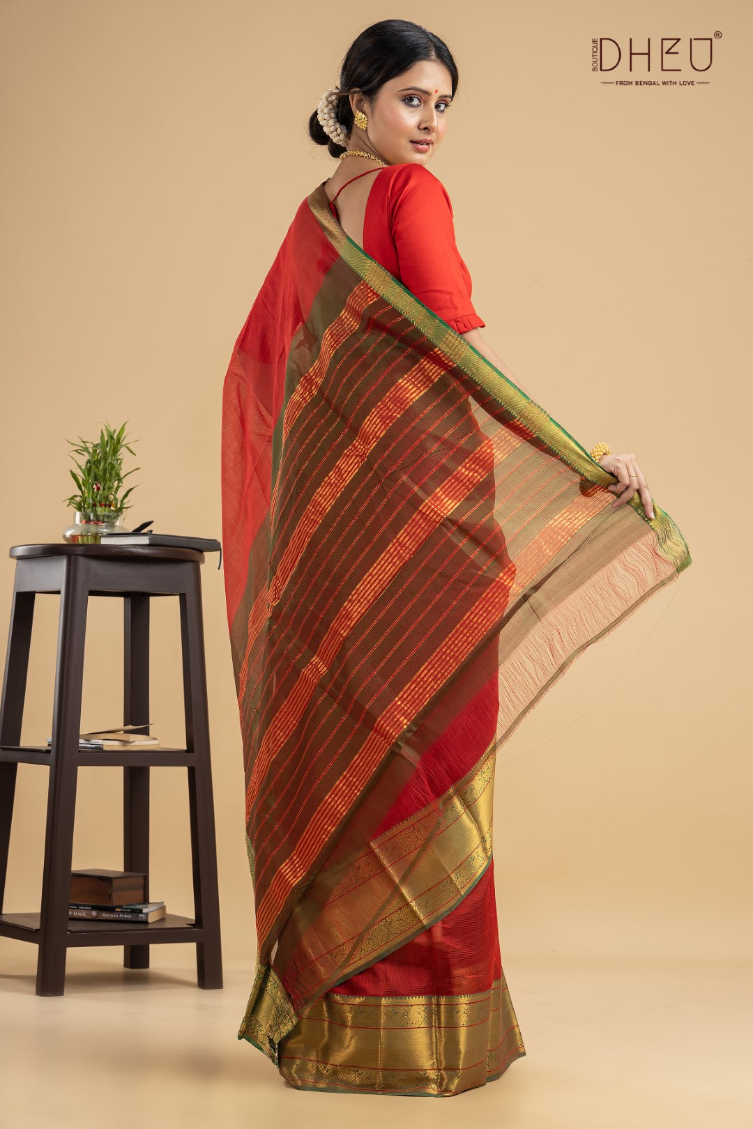 Scarlet tanager-Maheswari Silk Saree