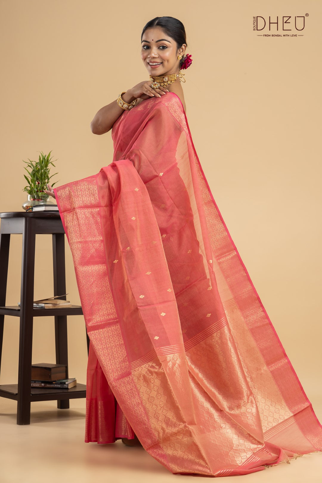 Carnation- Designer Handloom Silk Saree