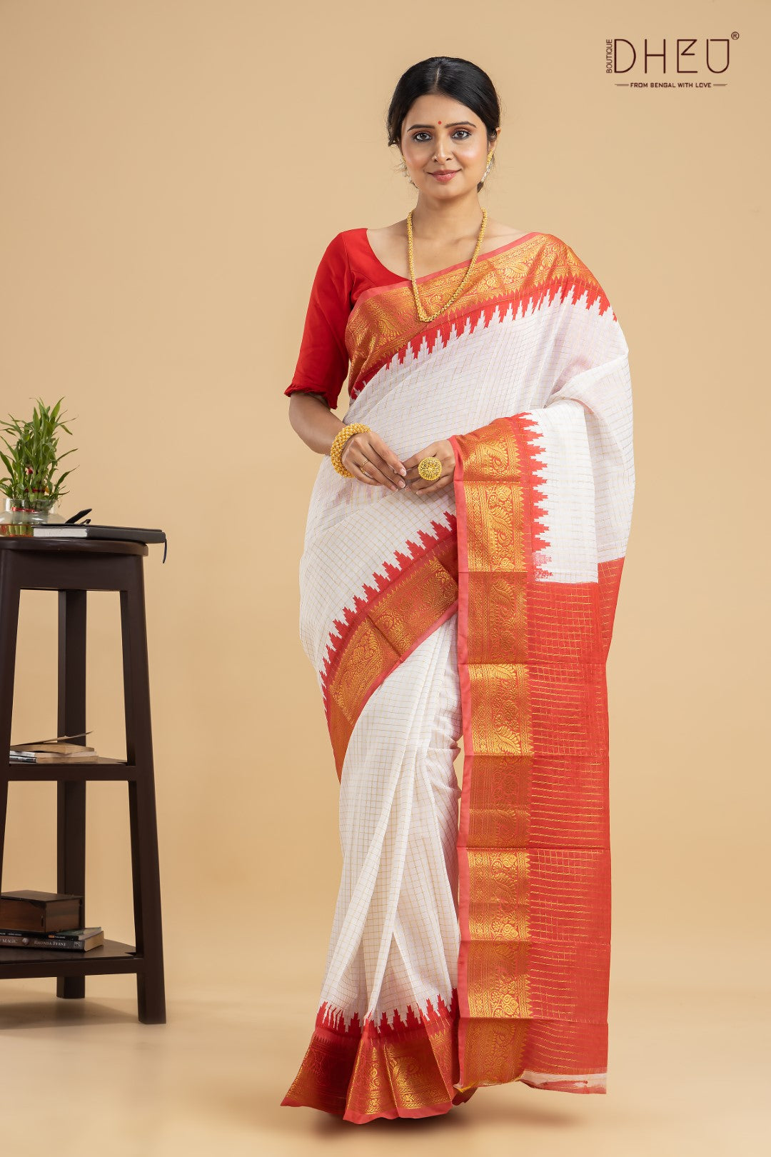 The Designer handloom Maheshwari silk saree at lowest cost only at dheu.in