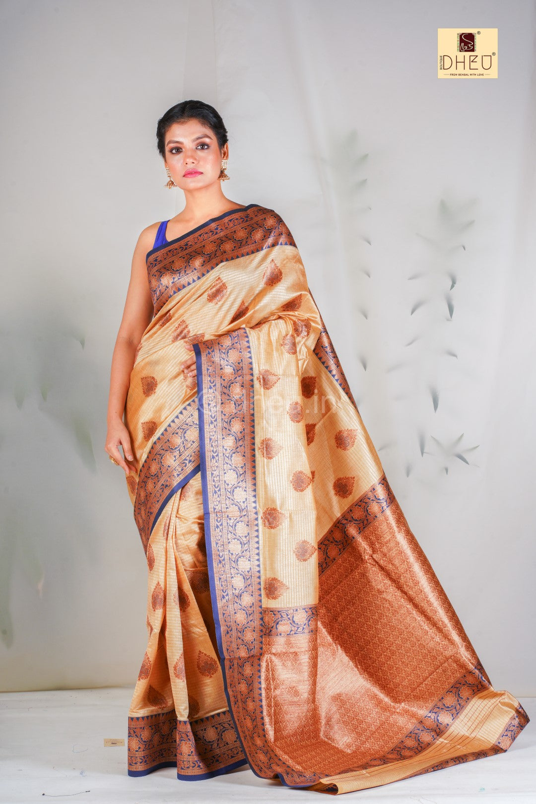 DHEU | Woven Fusion Of Banarasi & Raw Silk