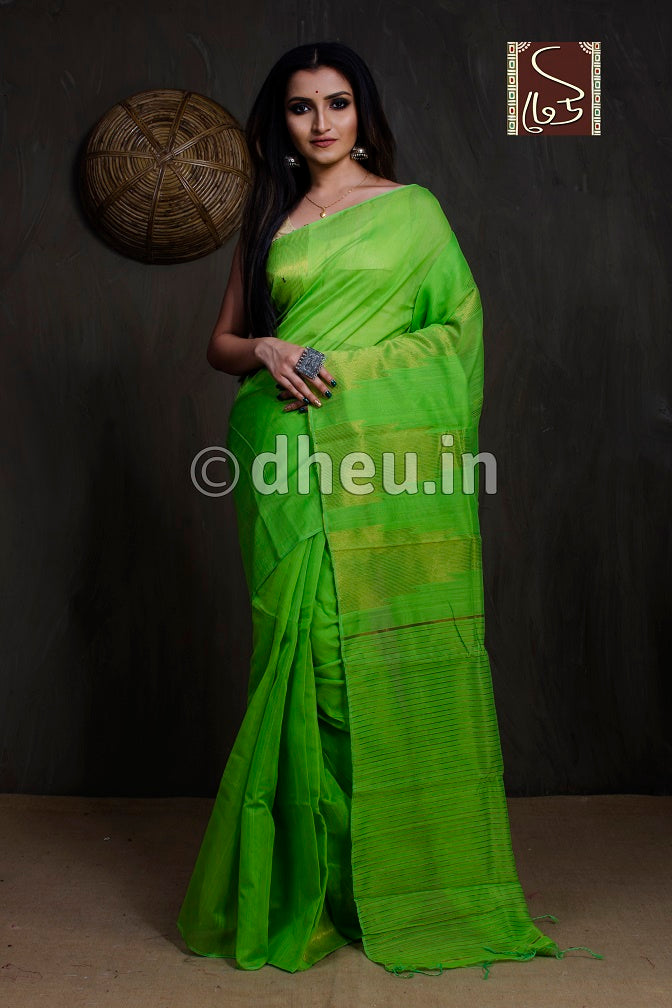 Green Handloom Silk Cotton Zaripar - Boutique Dheu