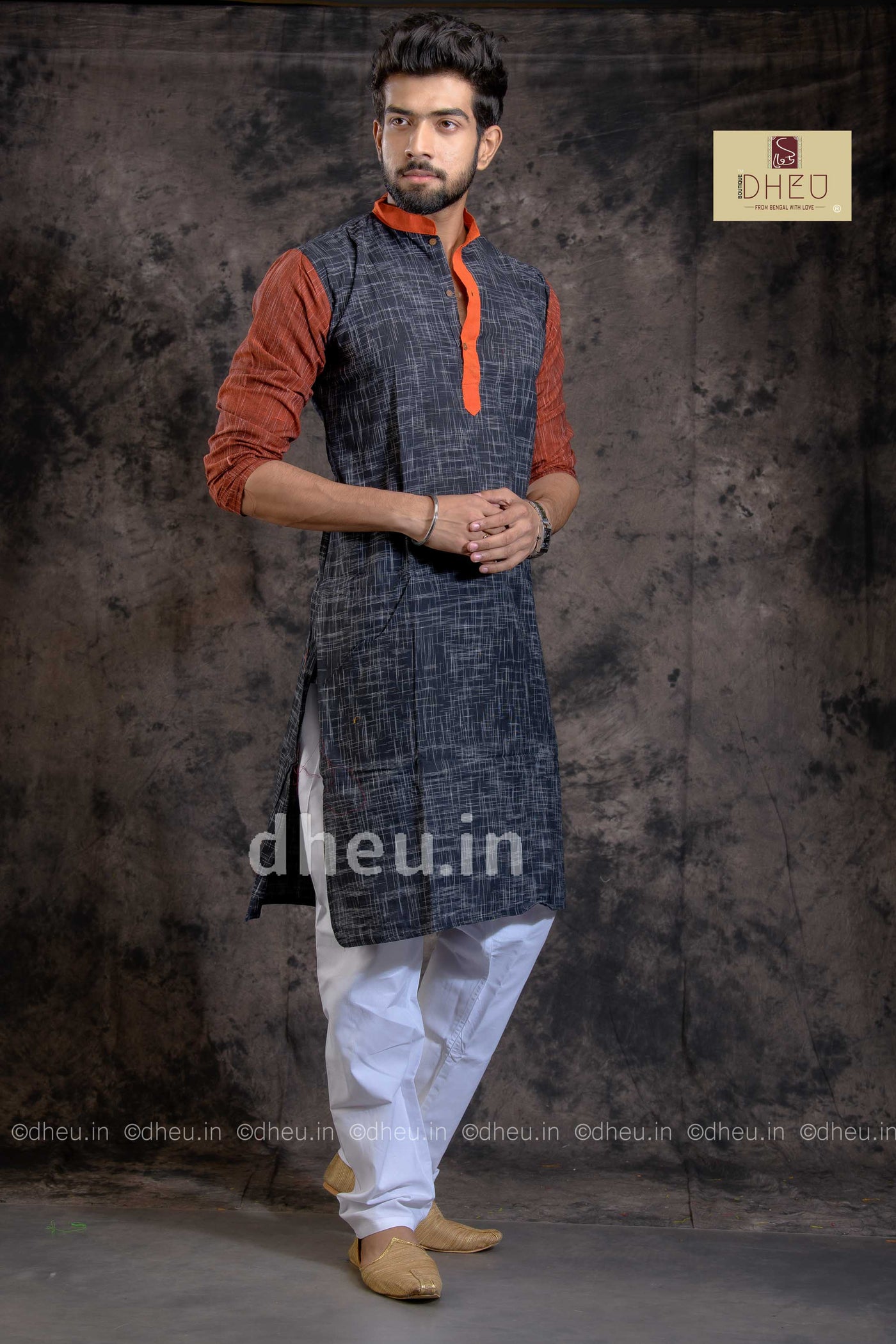 Vibrant black  designer kurta at low cost in dheu.in