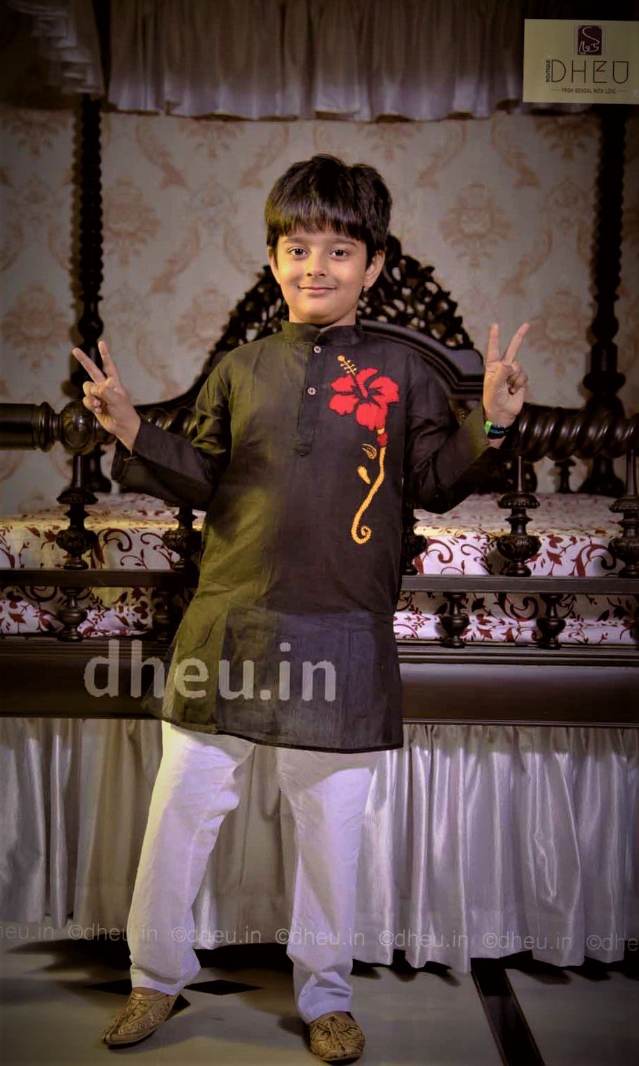 Loving Family Set-a Dheu Product - Boutique Dheu