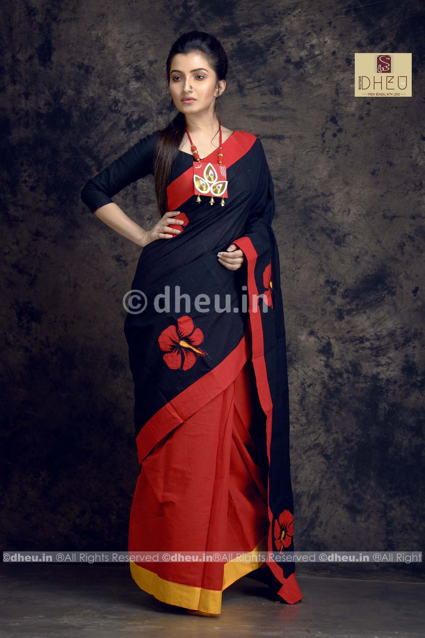 Designer handloom soft cotton applique saree at lowest price only at dheu.in