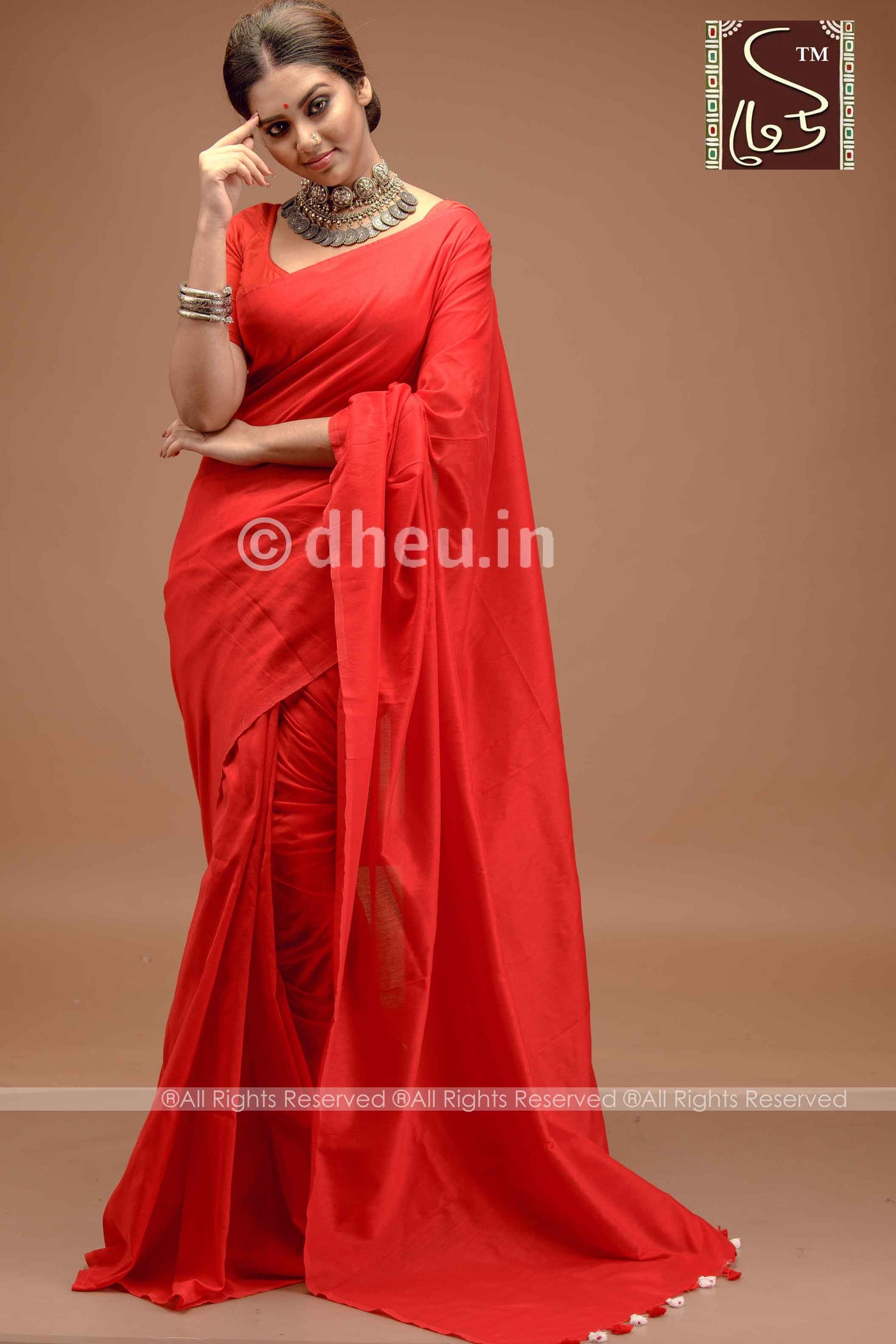 Silk Finish Soft Light weight Handloom Cotton saree at low cost only at dheu.in